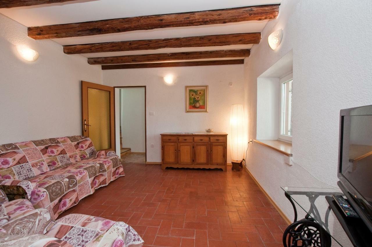 Гостевой дом Country House Gazon Smarje  Экстерьер фото